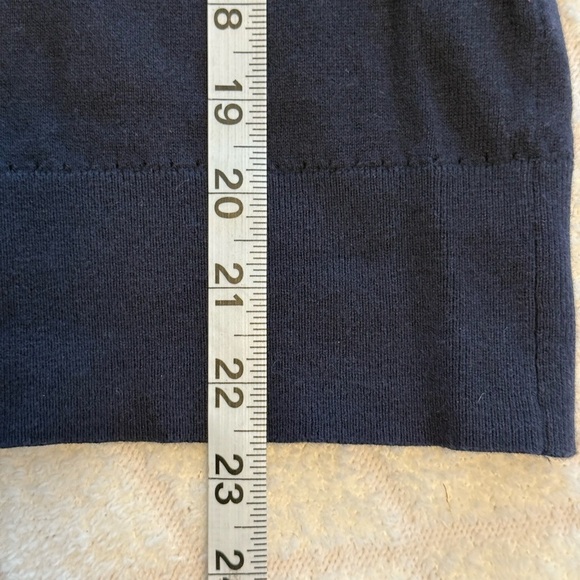 Kate Spade, pearl embellished Macie cardigan. Navy blue, size small - Picture 7 of 11